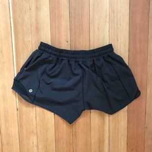 Lululemon | Hotty Hot Low Rise short 4"